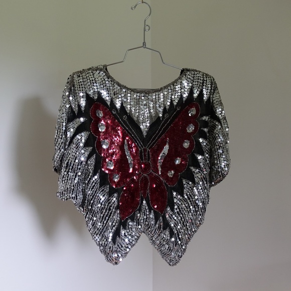 True Vintage Silk Beaded Blouse with Butterfly Pattern and Dolman Sleeves Size M - Picture 1 of 3